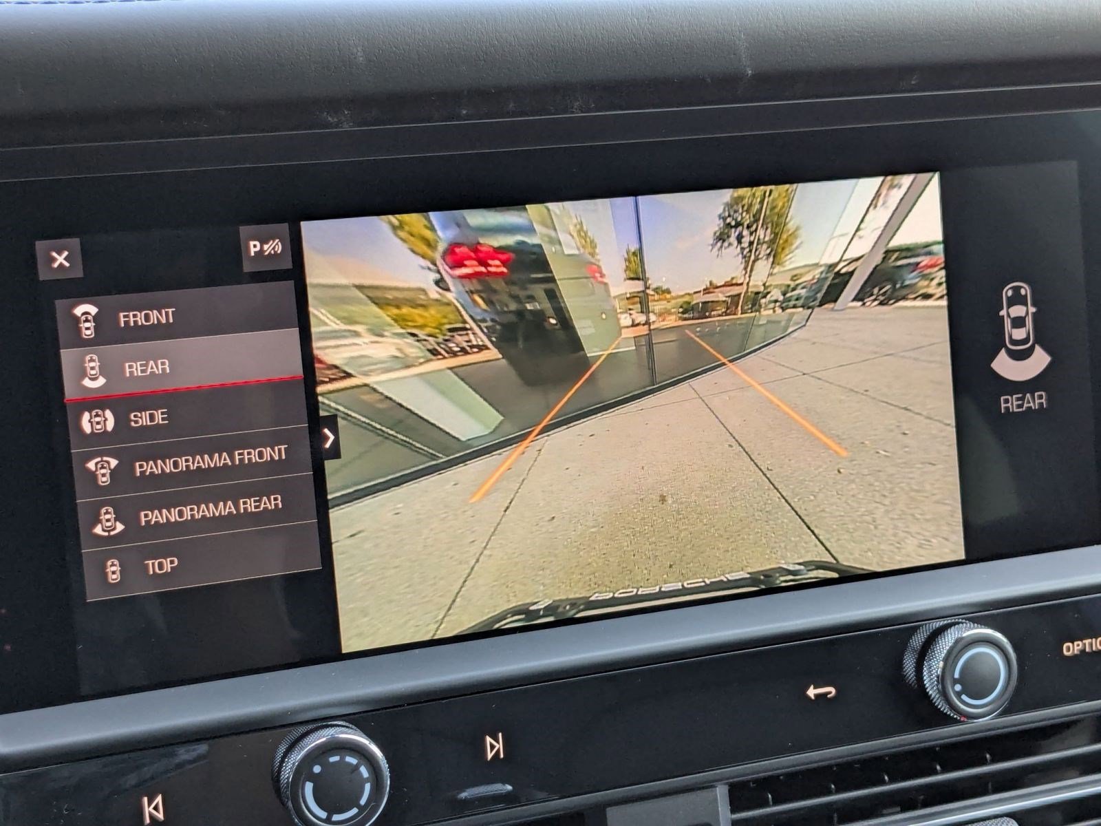 New 2026 Porsche Macan image 19