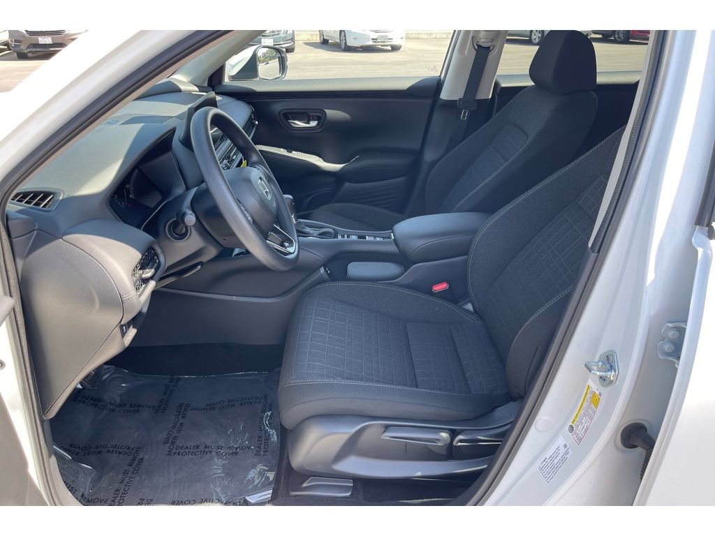 Certified 2027 Honda HR-V LX image 10