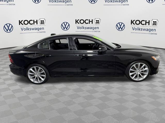 Used 2020 Volvo S60 T5 Momentum w/ Protection Package FWD image 9