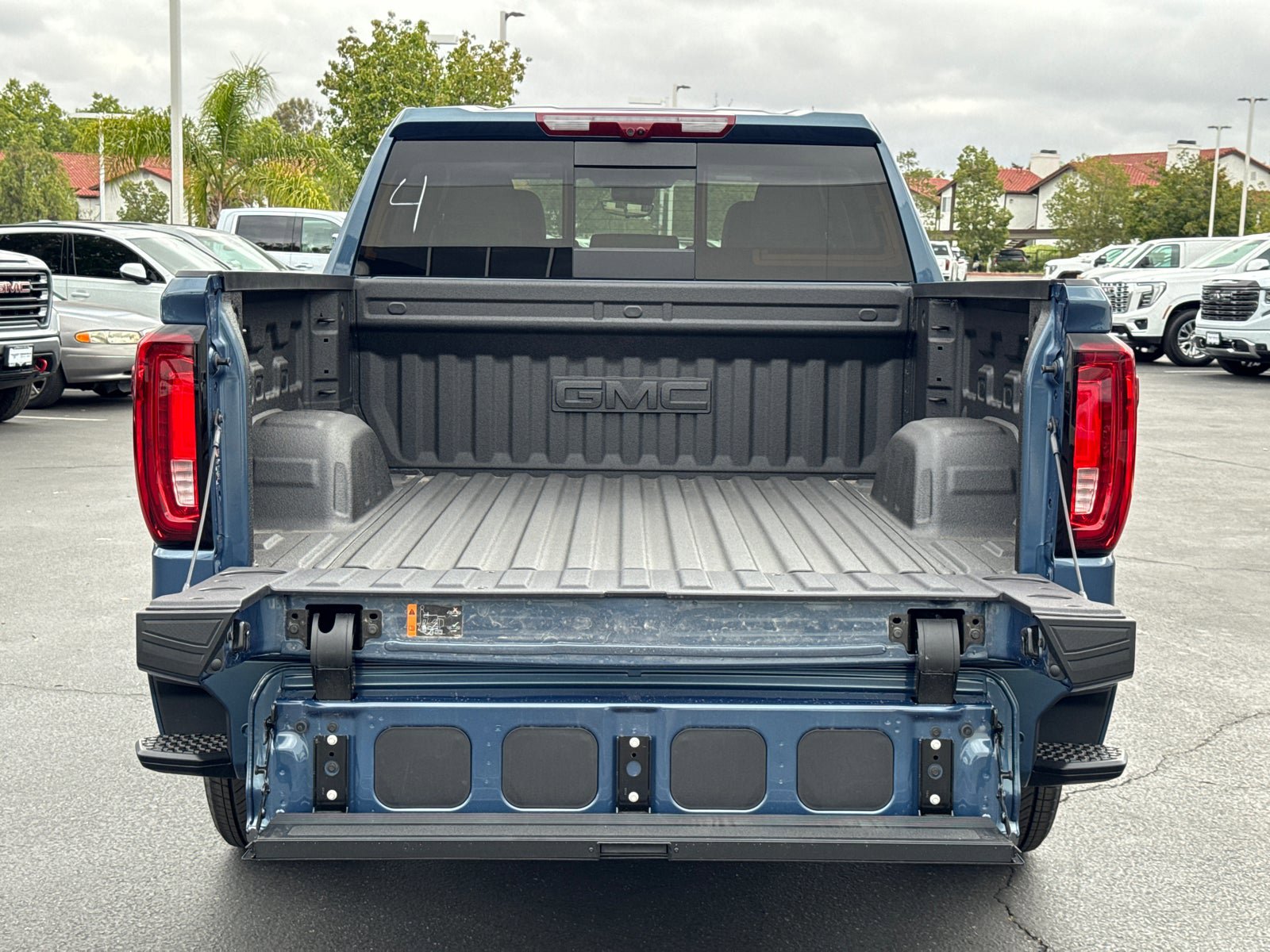 Used 2026 GMC Sierra 1500 Denali AWD/4WD image 11