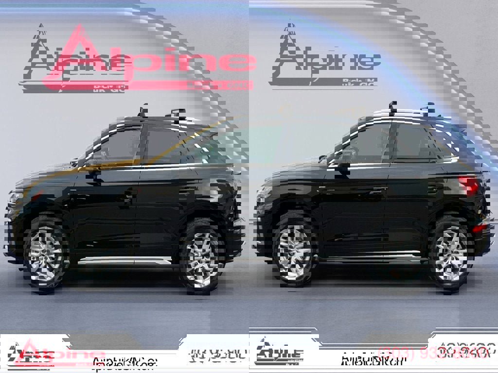 Used 2023 Audi Q5 2.0T Premium w/ Convenience Package image 2