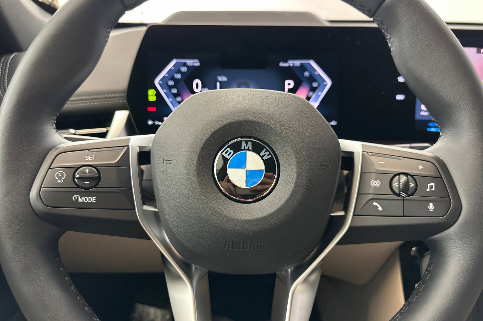 Used 2025 BMW X1 xDrive28i w/ Technology Package image 17