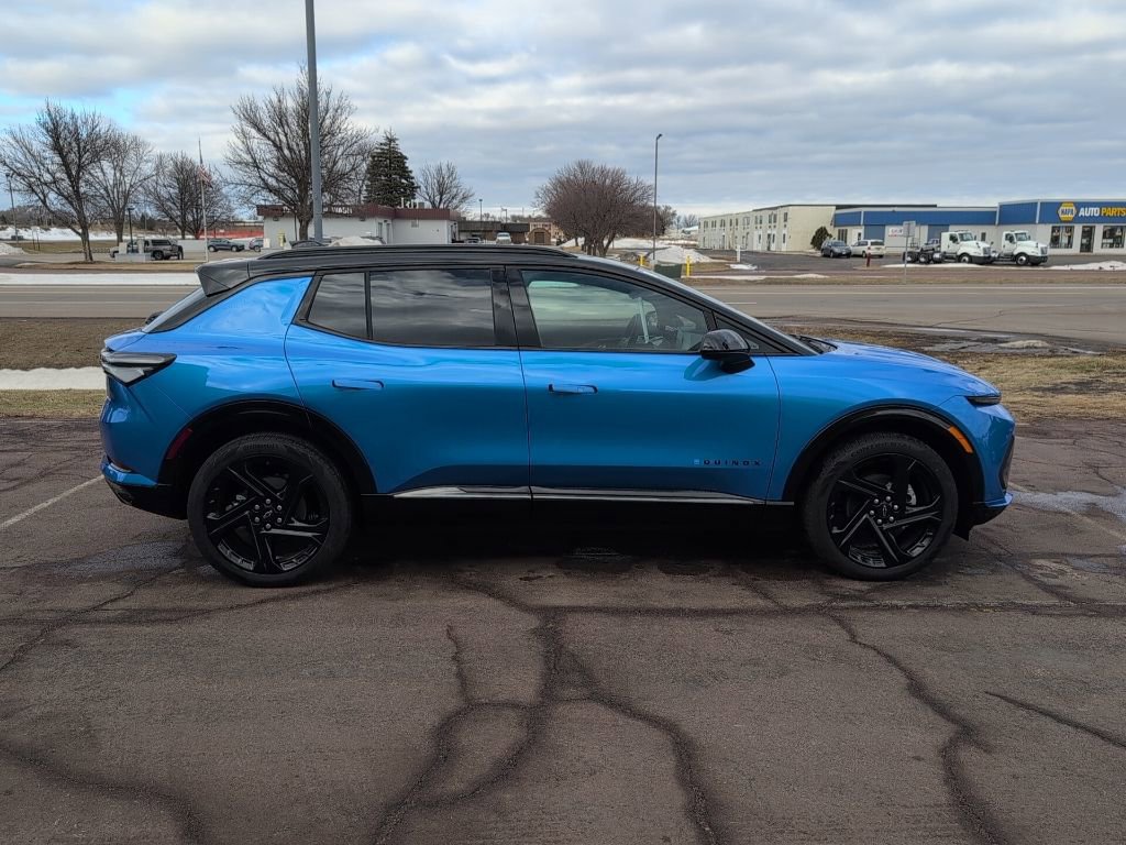 New 2026 Chevrolet Equinox EV RS image 6