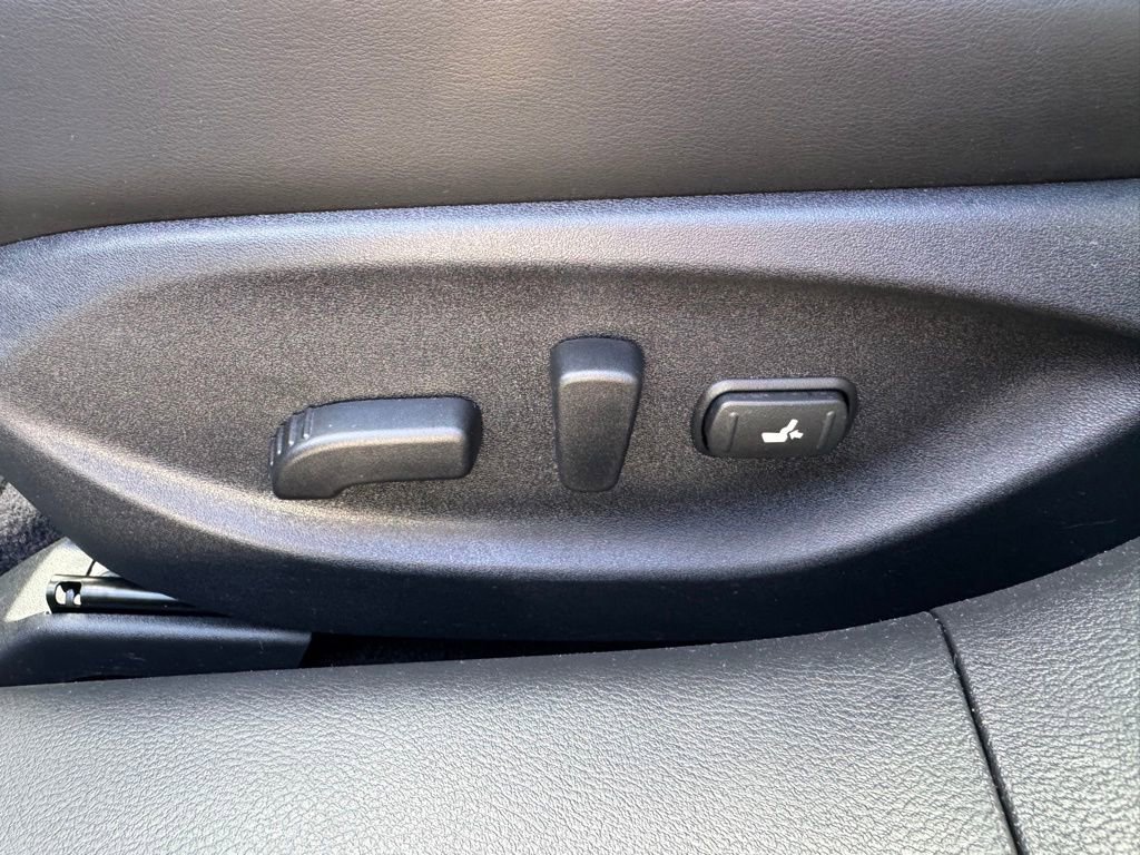 Used 2023 INFINITI Q50 Luxe w/ Cargo Package image 12