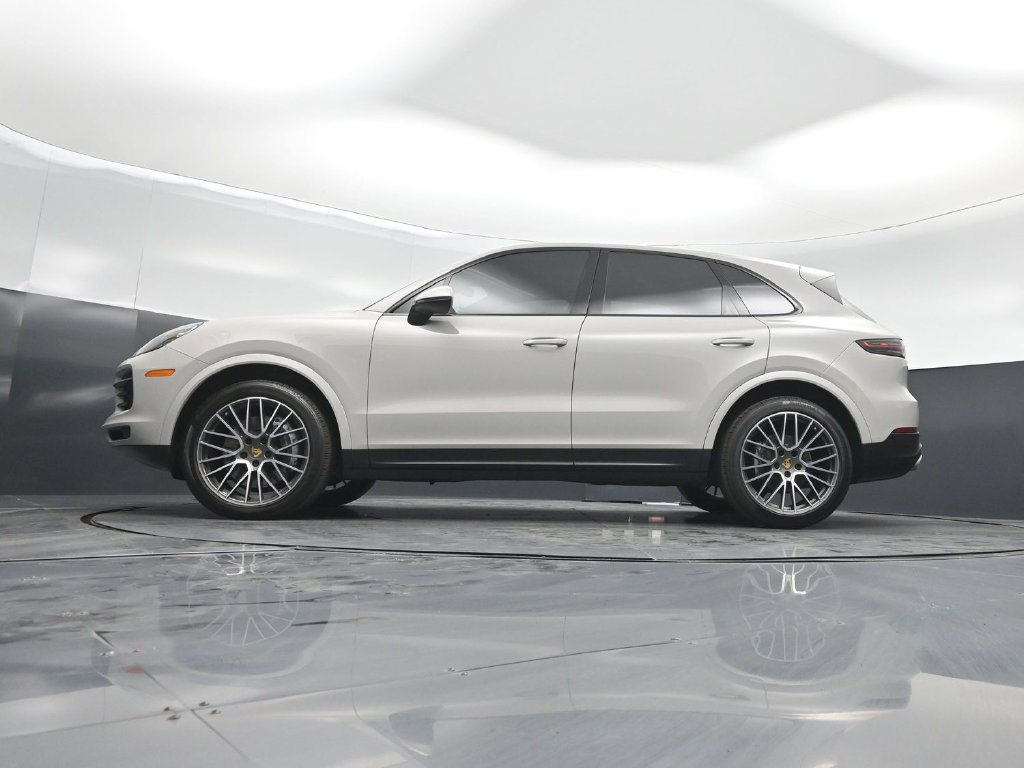 Used 2021 Porsche Cayenne AWD/4WD image 48