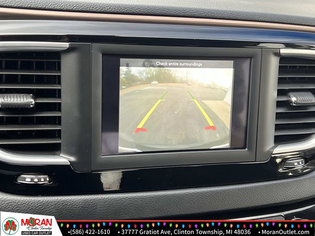 Used 2021 Chrysler Voyager LX image 20