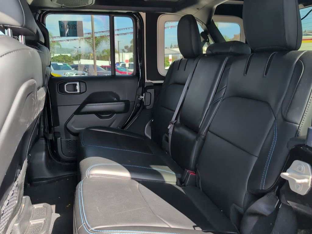 Used 2024 Jeep Wrangler Unlimited Rubicon 4xe image 10