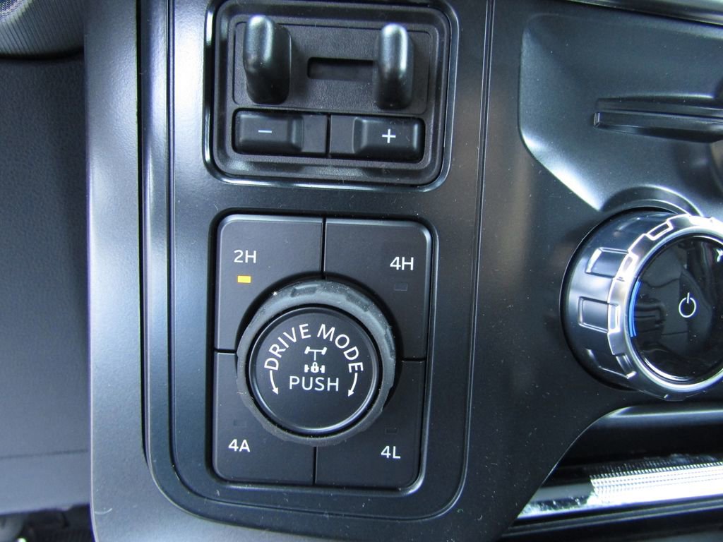 New 2025 Ford F150 Lariat w/ Equipment Group 501A Mid image 26