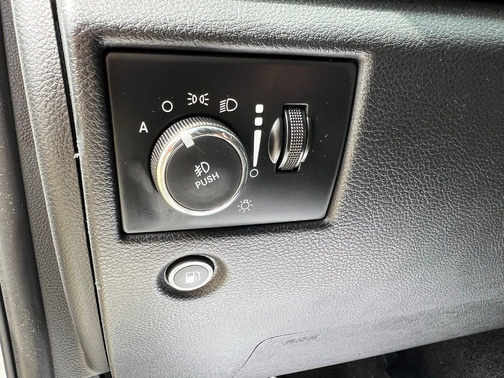 Used 2021 Jeep Grand Cherokee Limited X AWD/4WD image 37