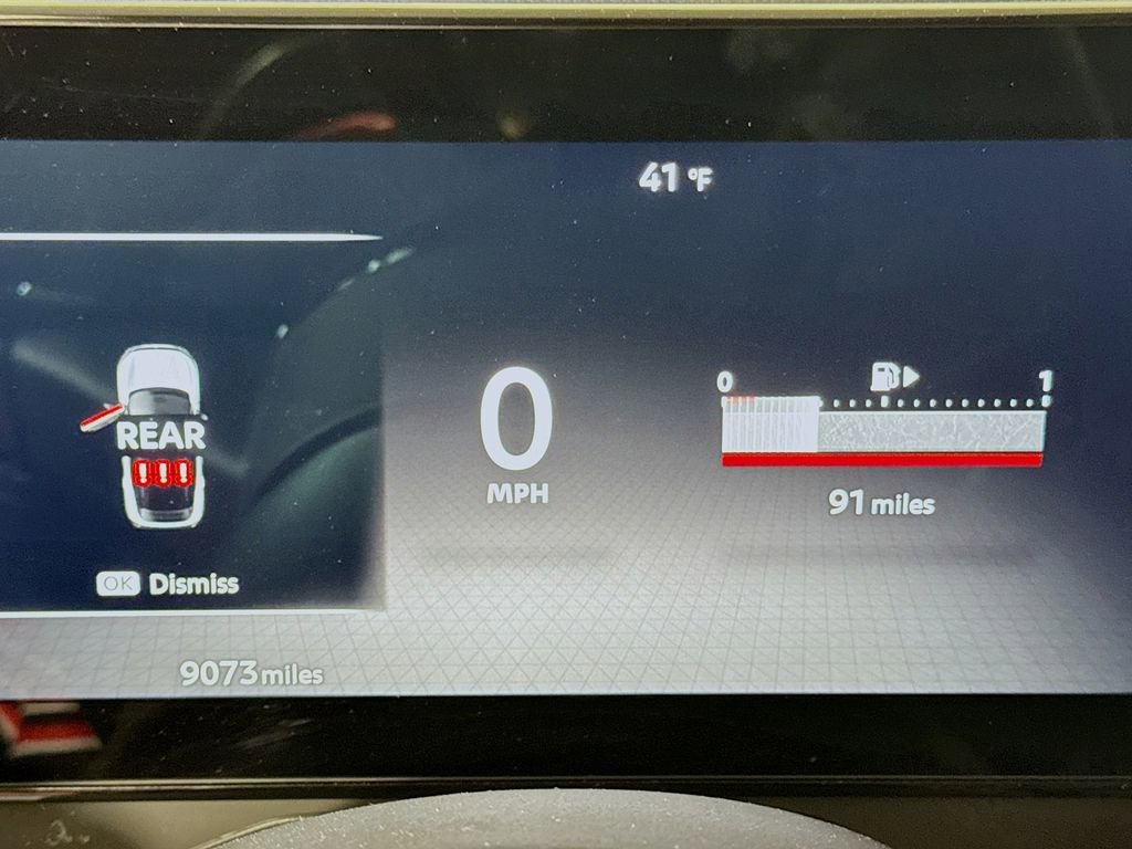 Used 2025 Nissan Kicks SR image 10
