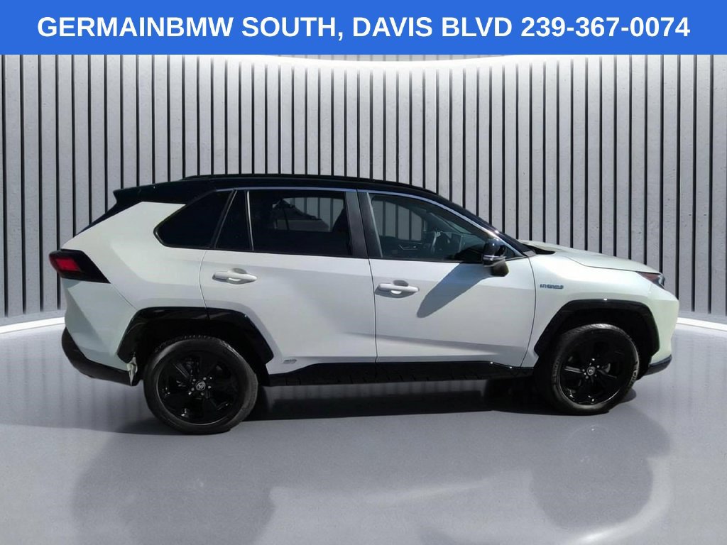 Used 2021 Toyota RAV4 XSE w/ XSE Grade Weather Package AWD/4WD image 4