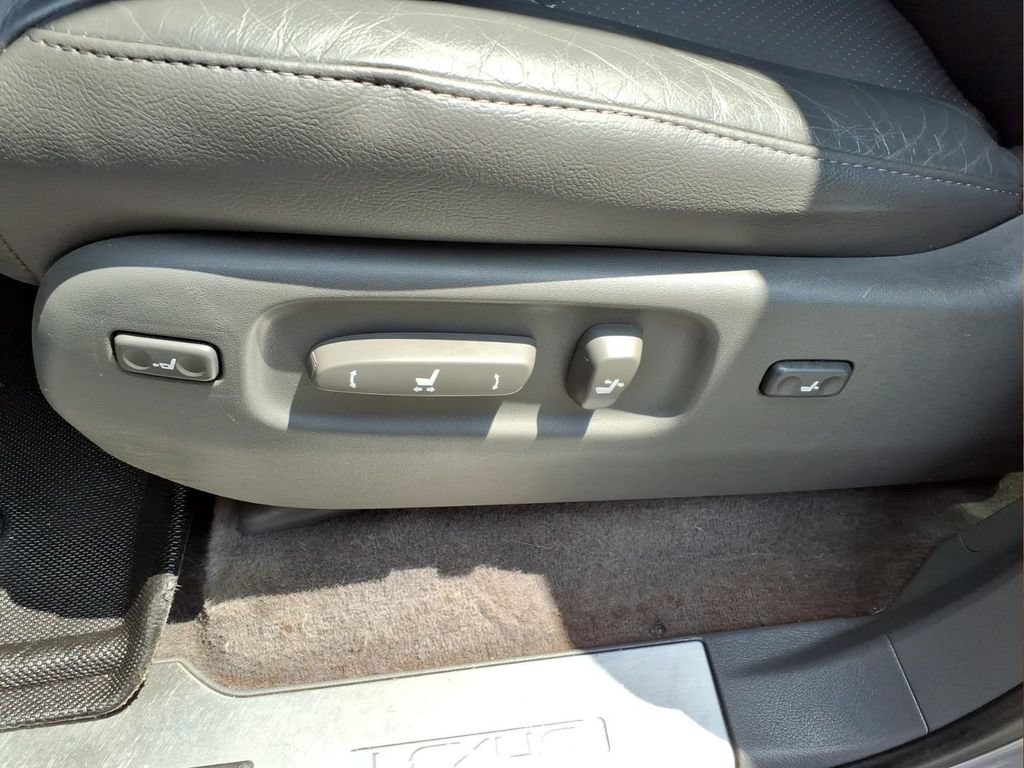 Used 2008 Lexus LX 570 4WD image 19