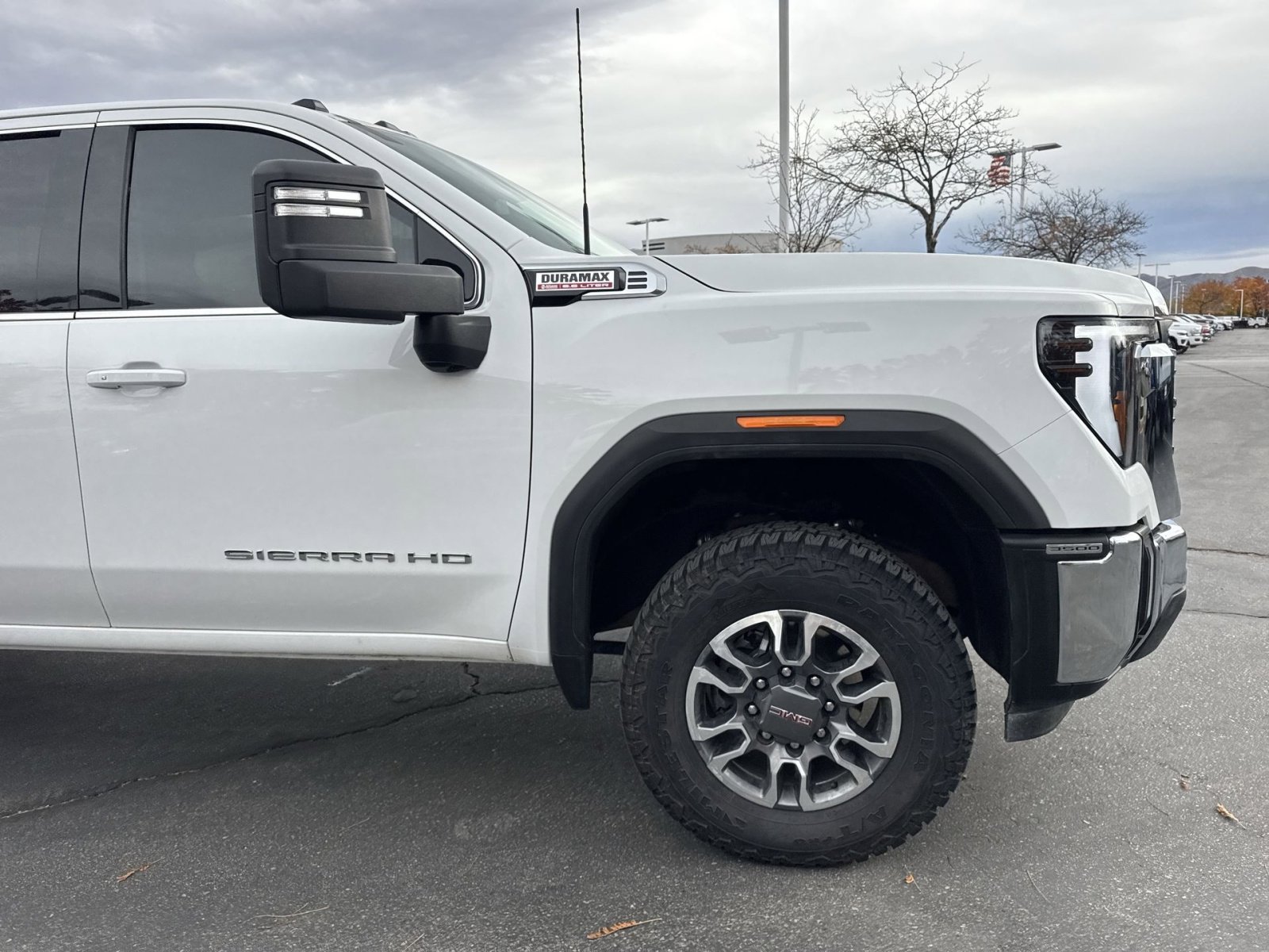 Used 2025 GMC Sierra 3500 SLE w/ SLE Value Package image 15