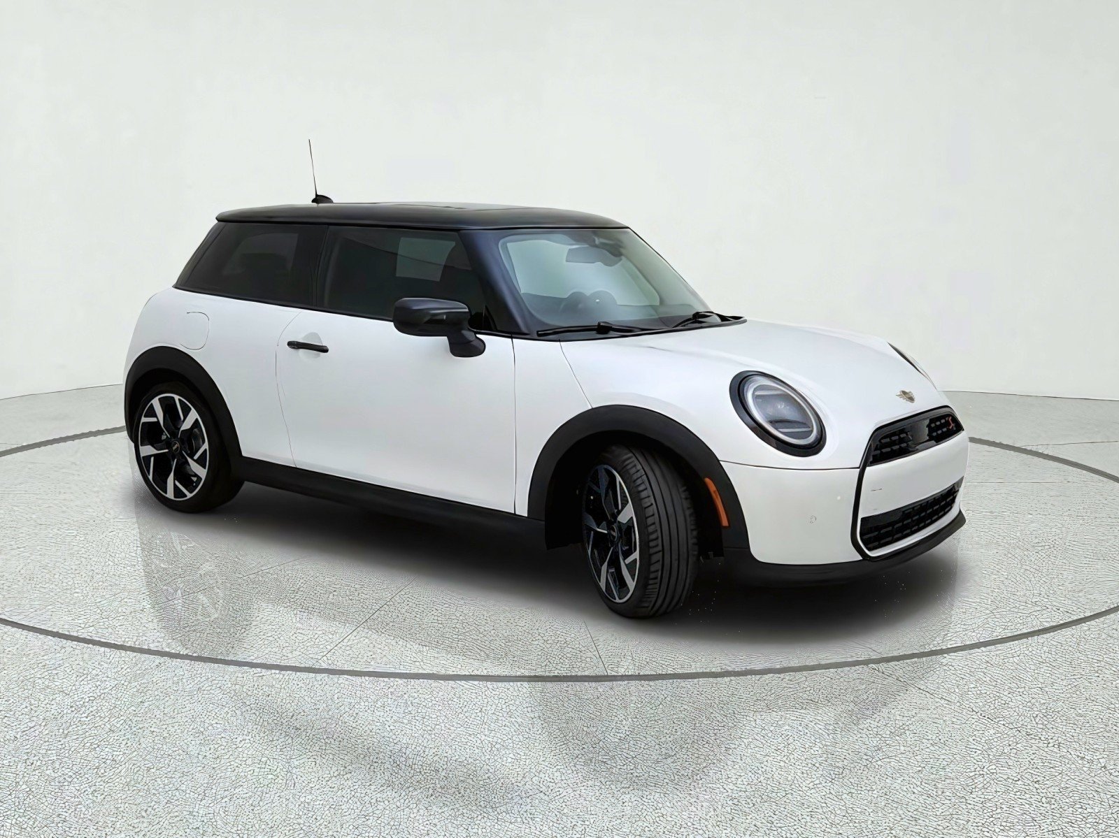 Used 2025 MINI Cooper S FWD image 5