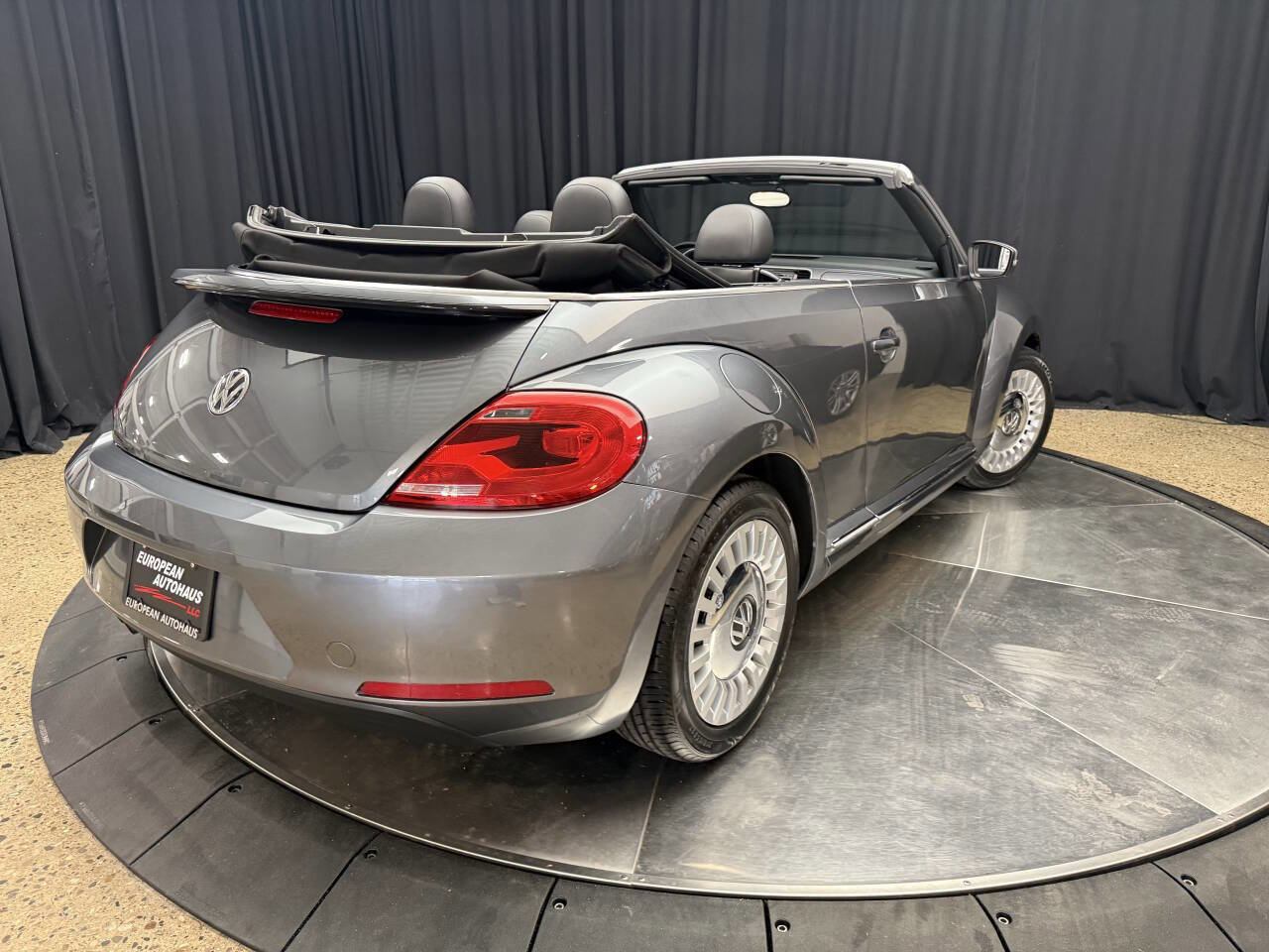 Used 2014 Volkswagen Beetle 2.5 image 7