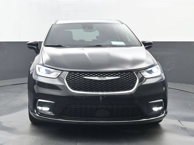 Used 2026 Chrysler Pacifica Limited FWD image 22
