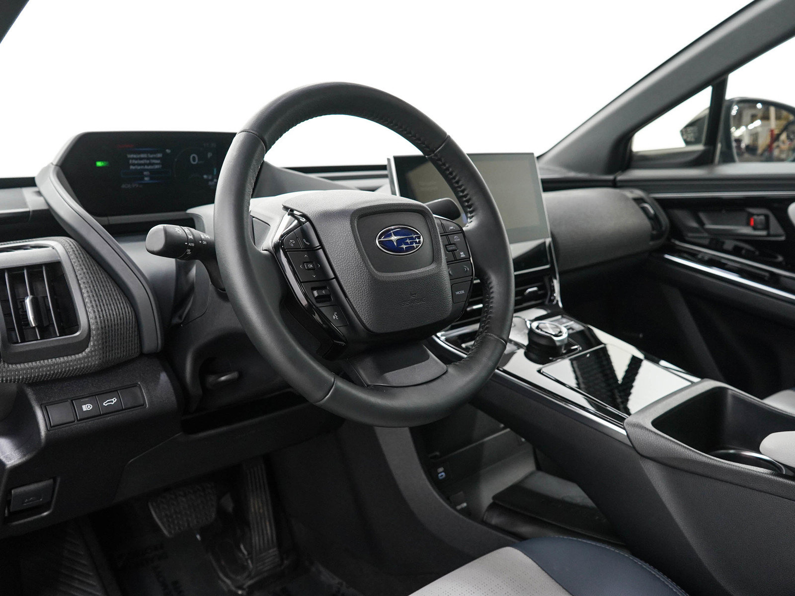 Used 2023 Subaru Solterra AWD image 25