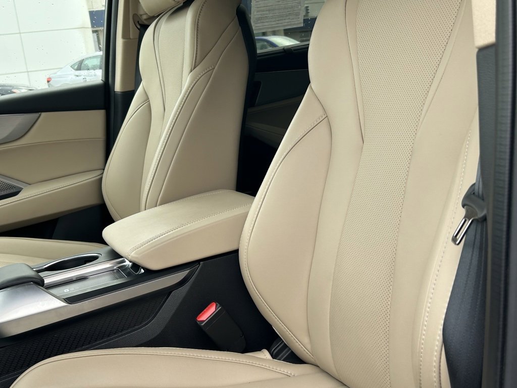 Used 2024 Acura MDX SH-AWD w/ Technology Package image 11