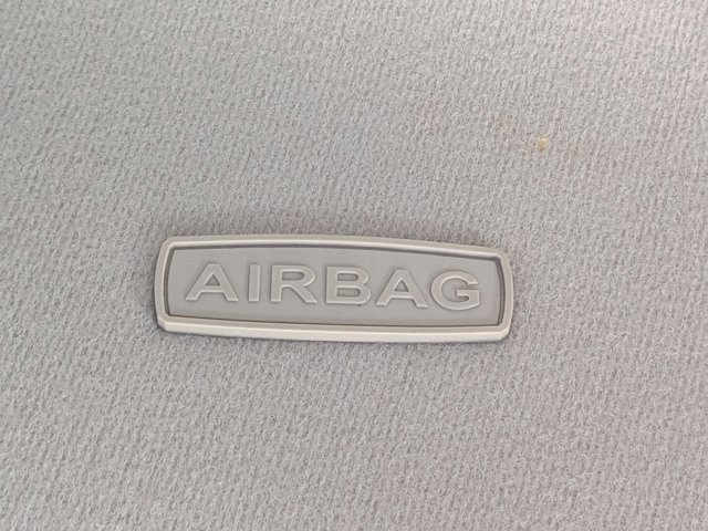 Used 2018 Ford Transit 250 148 Medium Roof RWD image 13