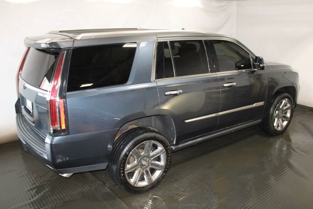 Used 2019 Cadillac Escalade Premium Luxury AWD/4WD image 5