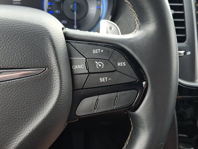 Used 2015 Chrysler 300 S AWD/4WD image 27