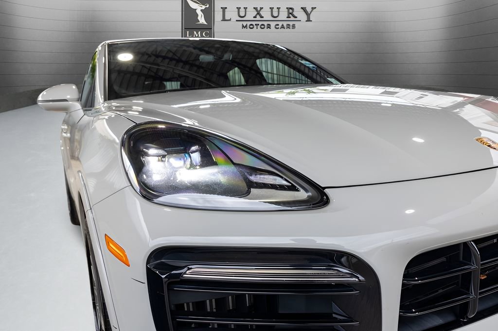 Used 2023 Porsche Cayenne Coupe AWD/4WD image 15
