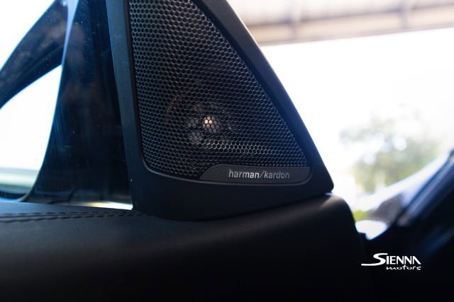 Used 2018 BMW M4 Convertible image 43