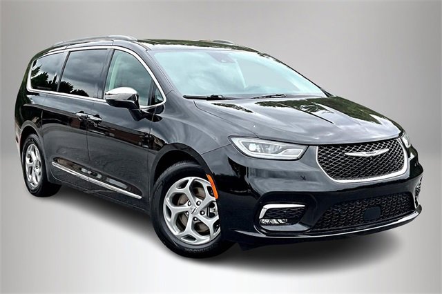 Used 2022 Chrysler Pacifica Limited