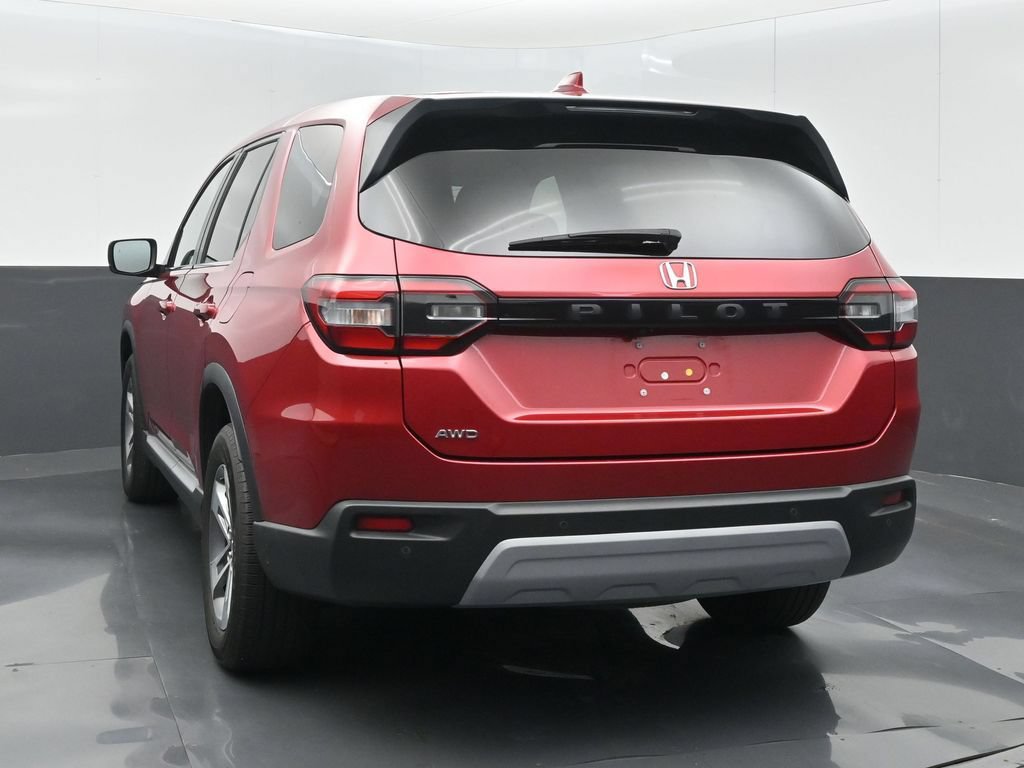Used 2025 Honda Pilot EX-L image 6