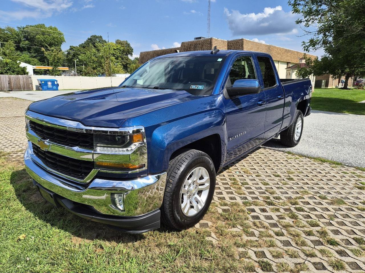 Used 2019 Chevrolet Silverado 1500 LT w/ All Star Edition AWD/4WD image 7