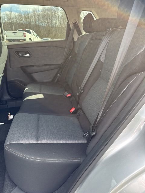 Certified 2023 Nissan Rogue SV image 9