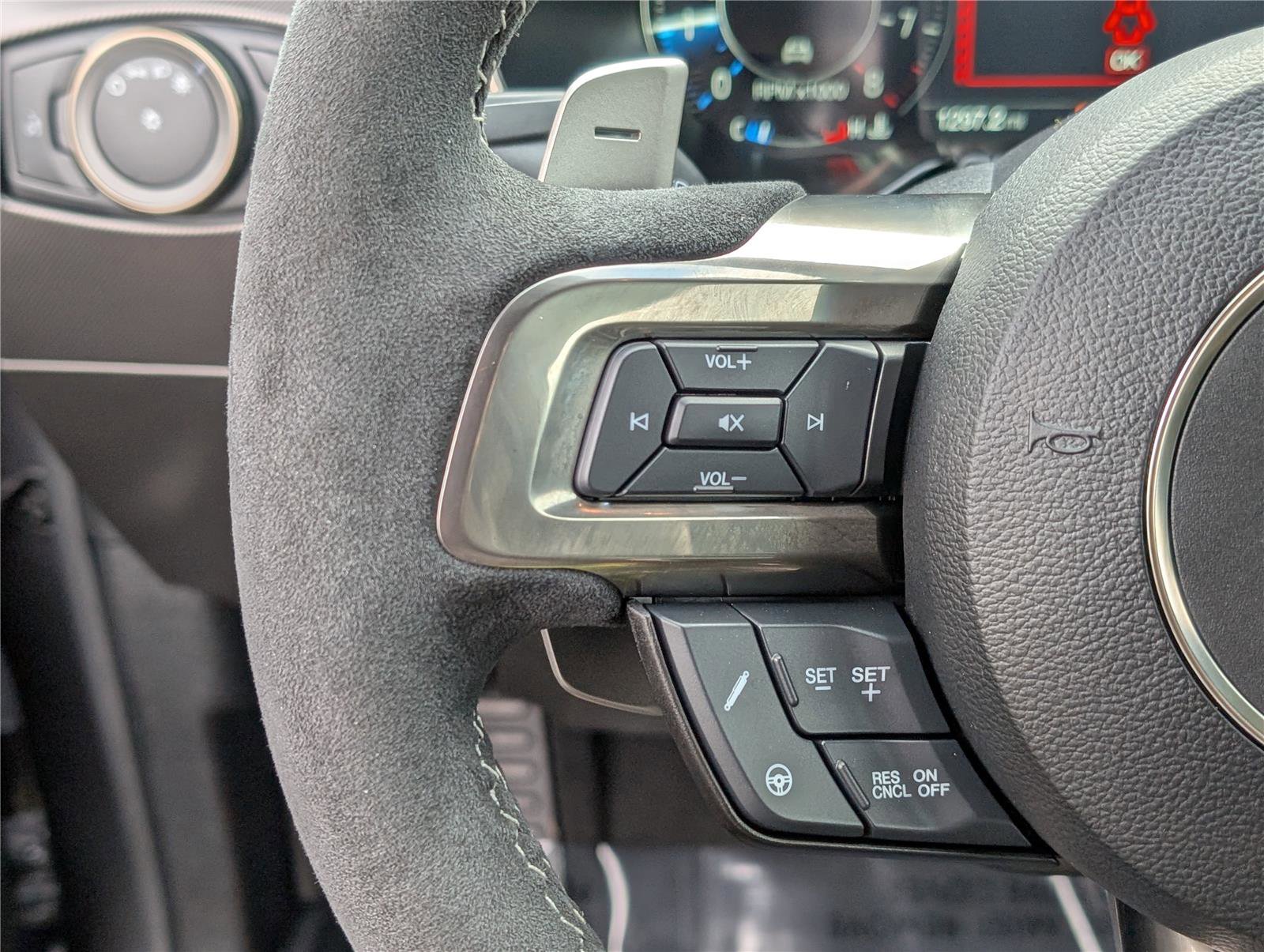 Used 2021 Ford Mustang Shelby GT500 w/ Technology Package image 29