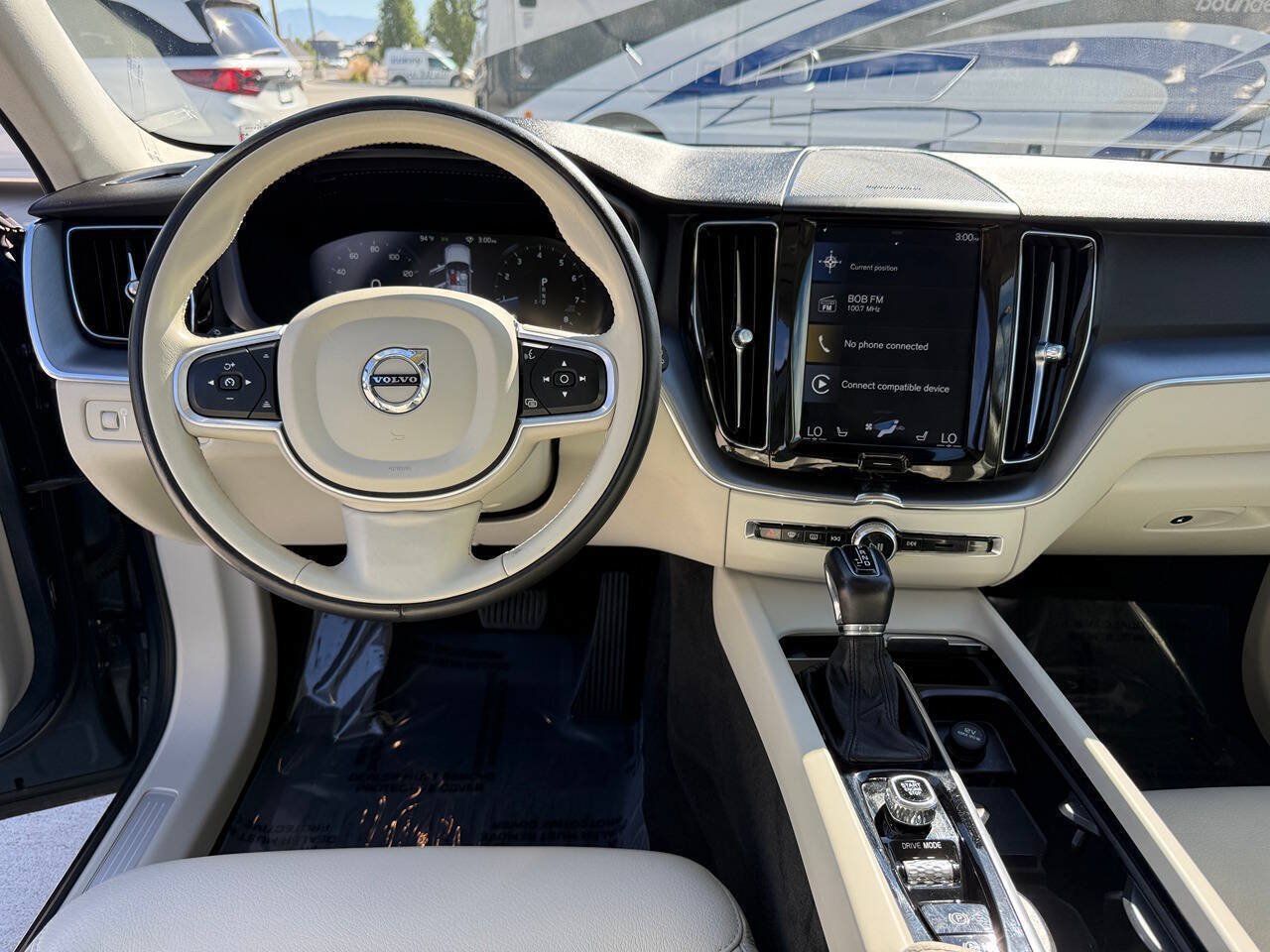 Used 2020 Volvo XC60 T5 Momentum w/ Protection Package Premier AWD/4WD image 33