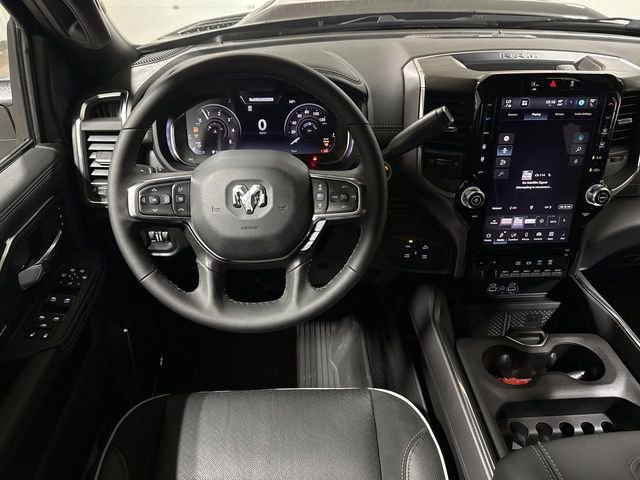 New 2026 RAM 2500 Laramie AWD/4WD image 11