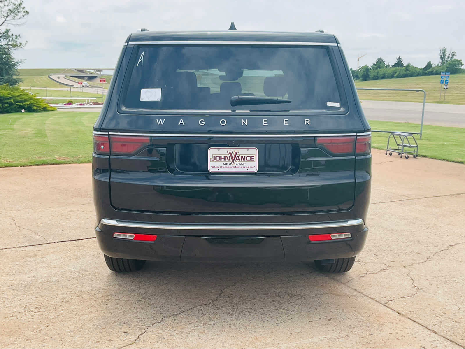 New 2024 Jeep Wagoneer 4WD w/ Convenience Group I image 6