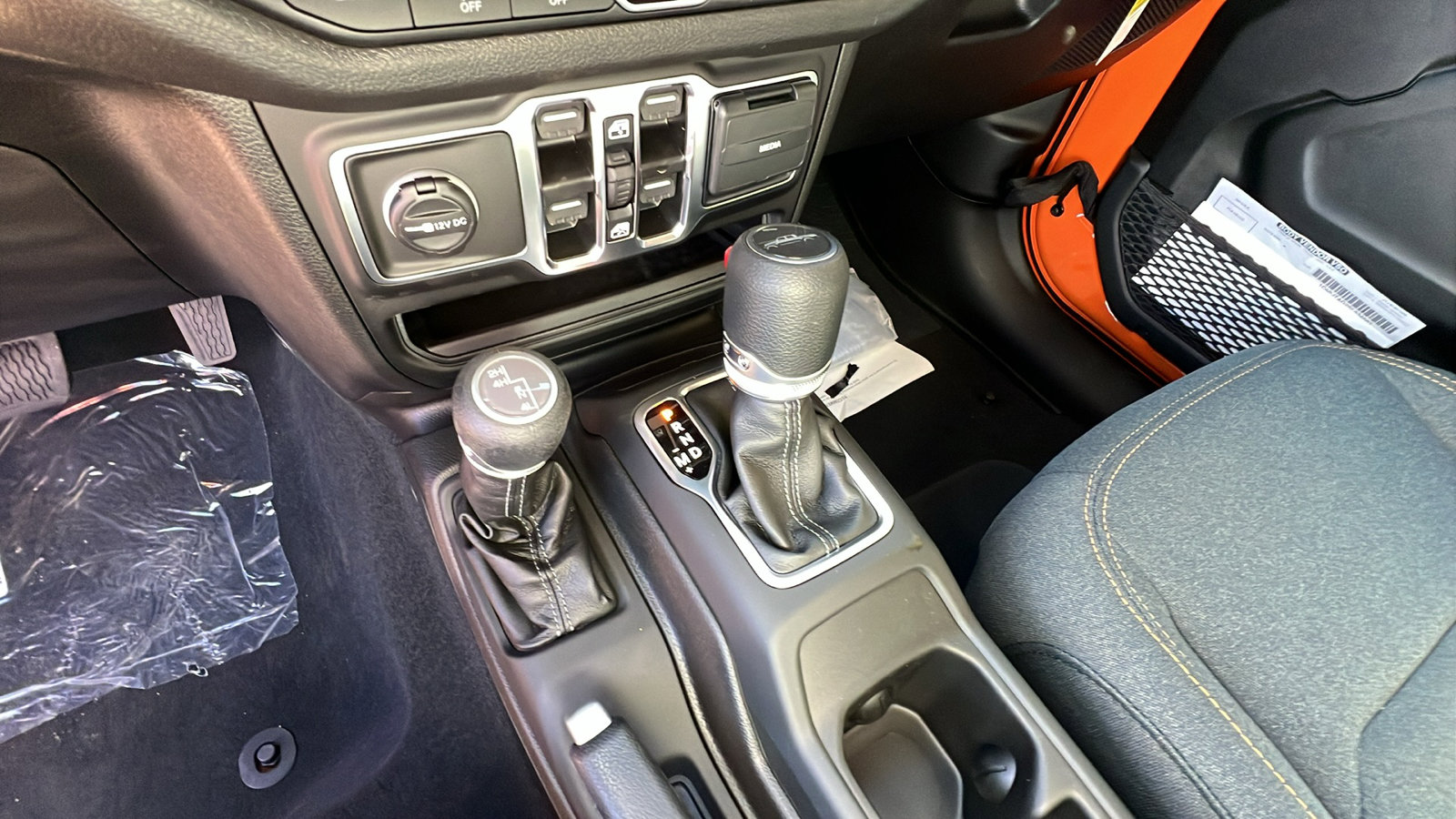 New 2025 Jeep Gladiator Sport image 24