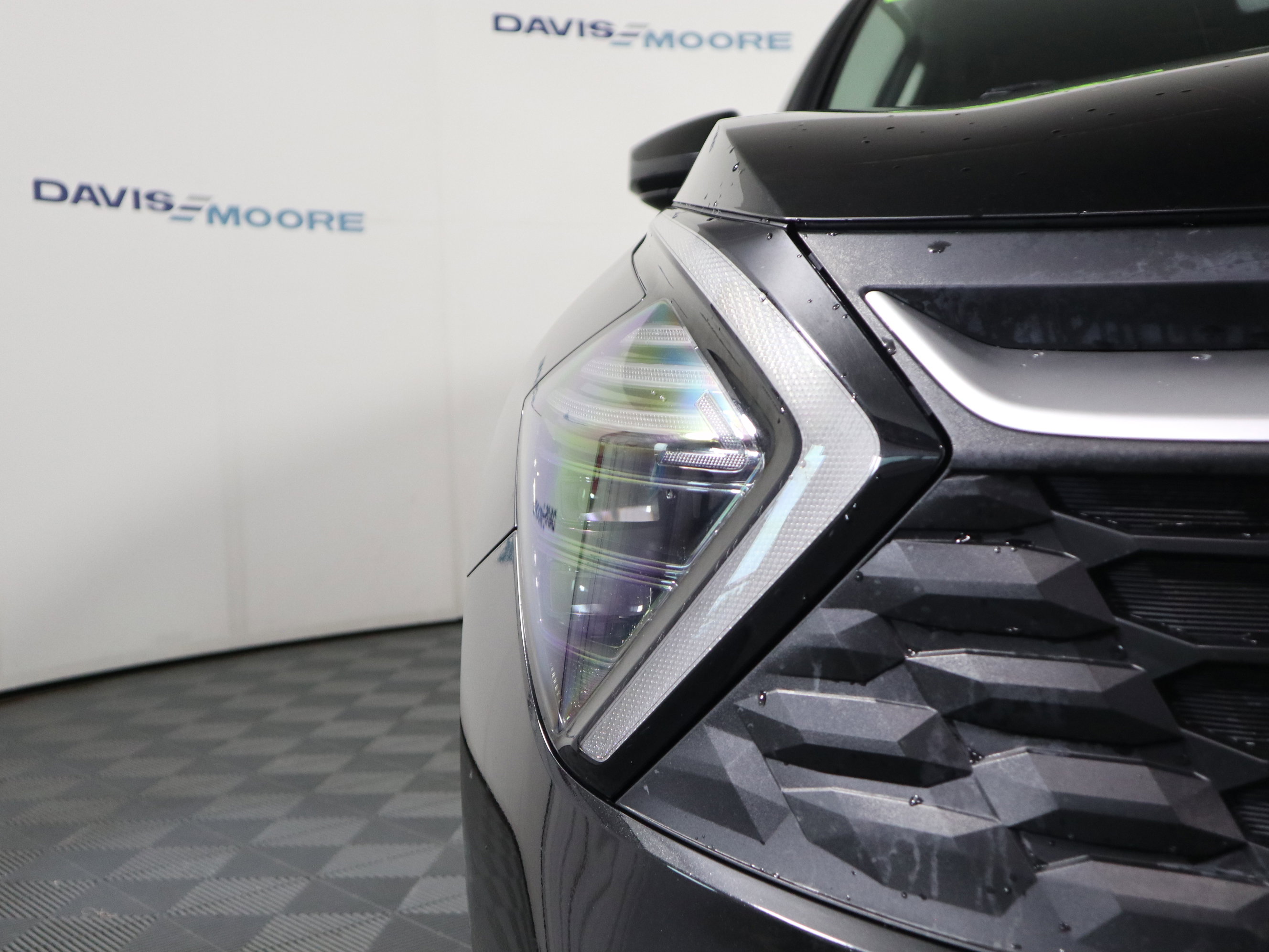 Used 2024 Kia Sportage LX image 3