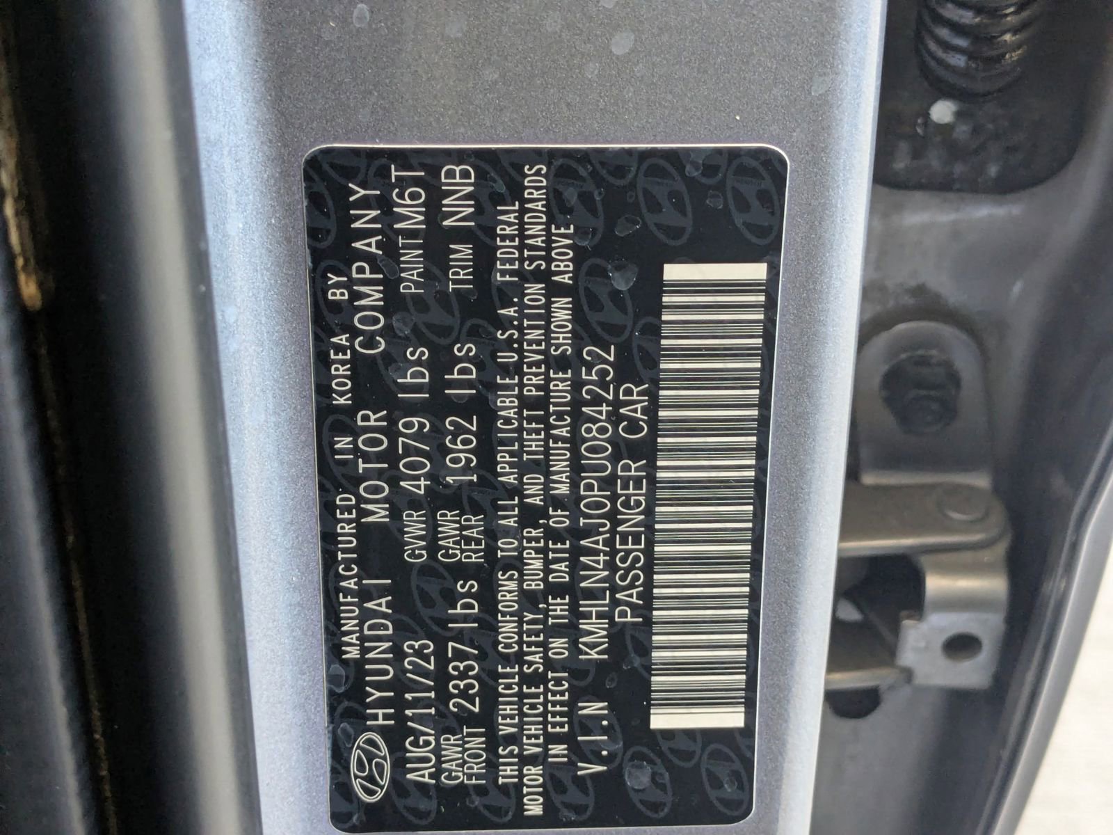 Used 2023 Hyundai Elantra Limited image 29