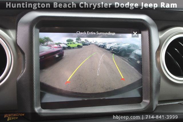 Used 2023 Jeep Wrangler Sahara image 30