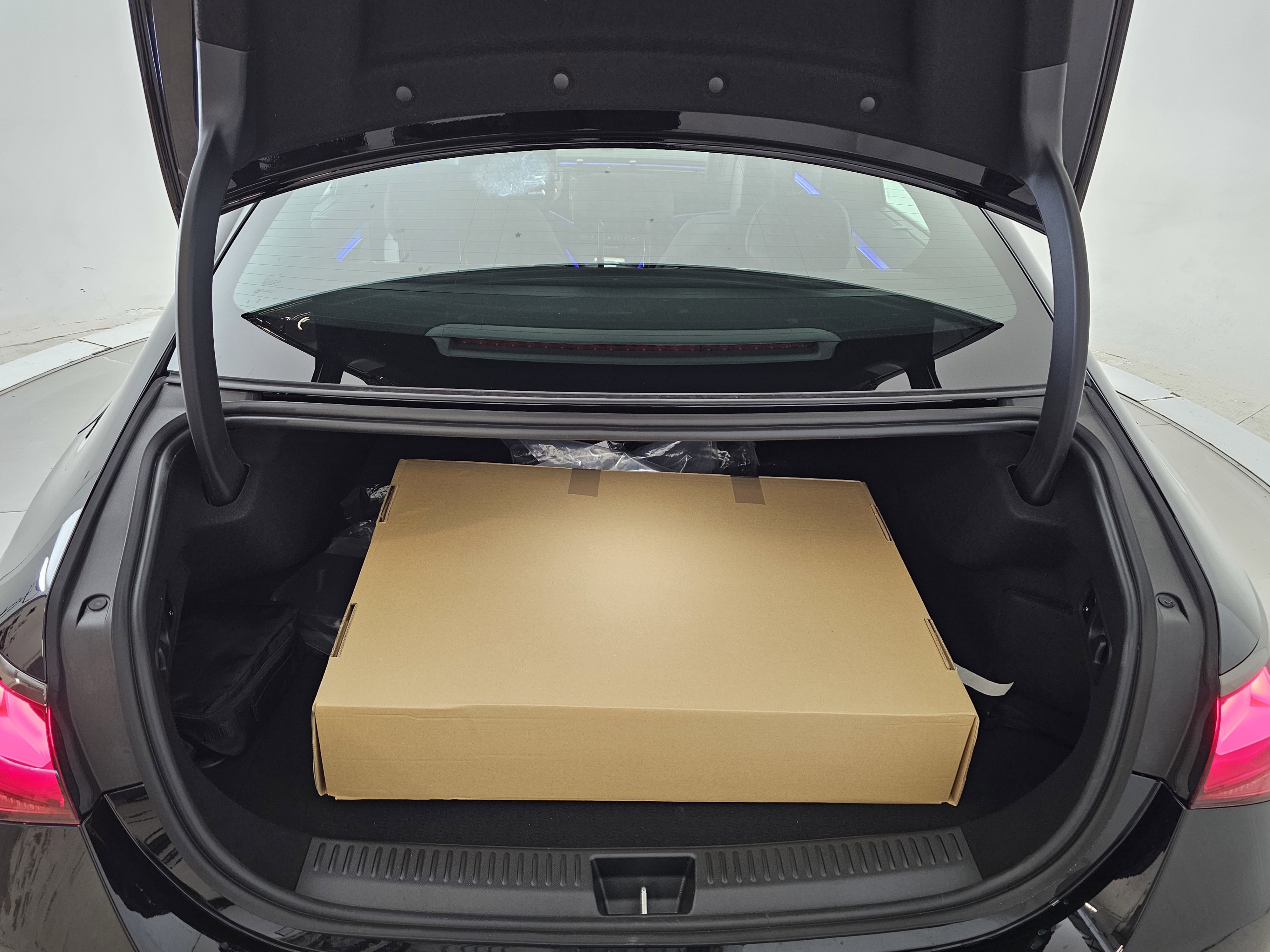 New 2026 Mercedes-Benz E 53 AMG e 4MATIC Sedan image 26