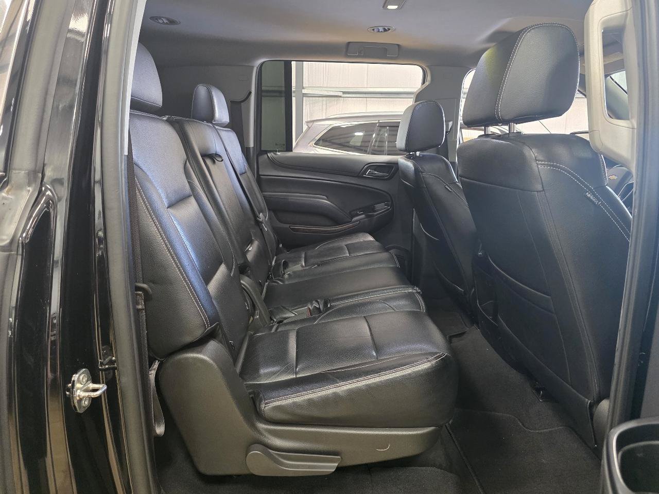 Used 2020 Chevrolet Suburban LS w/ Enhanced Driver Alert Package RWD image 19