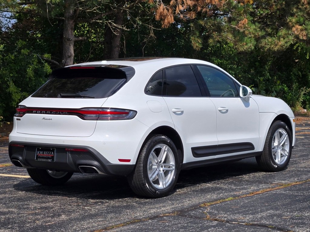 New 2026 Porsche Macan image 7