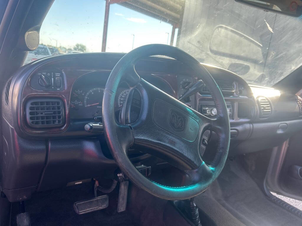 Used 1999 Dodge Ram 2500 Truck ST image 11