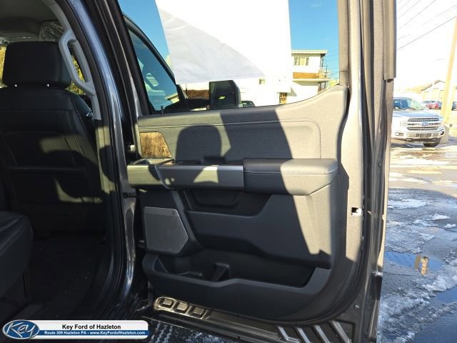 New 2026 Ford F350 Lariat w/ FX4 Off-Road Package image 97