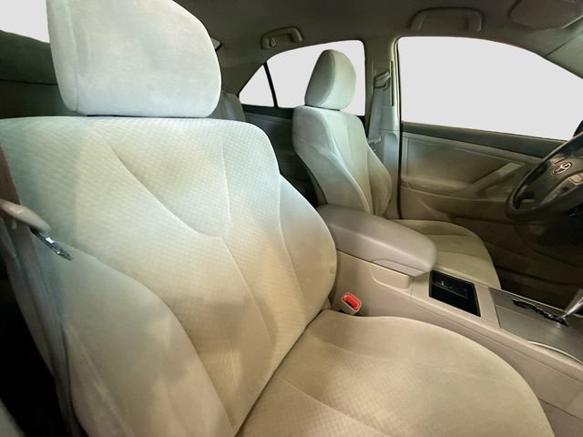 Used 2009 Toyota Camry LE FWD image 24