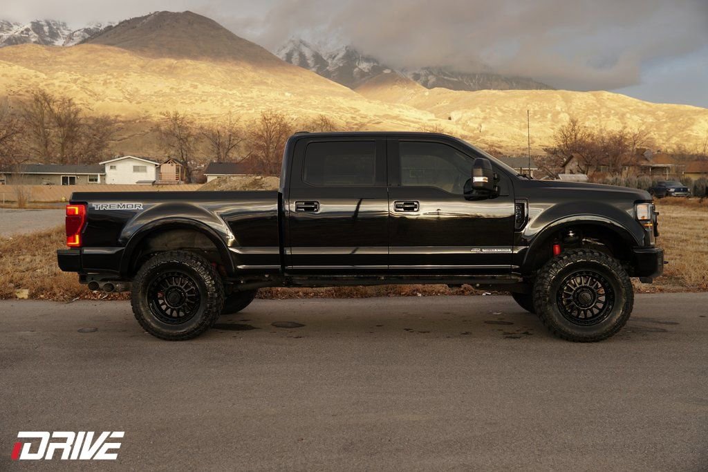 Used 2022 Ford F350 Lariat w/ Tremor Off-Road Package image 12