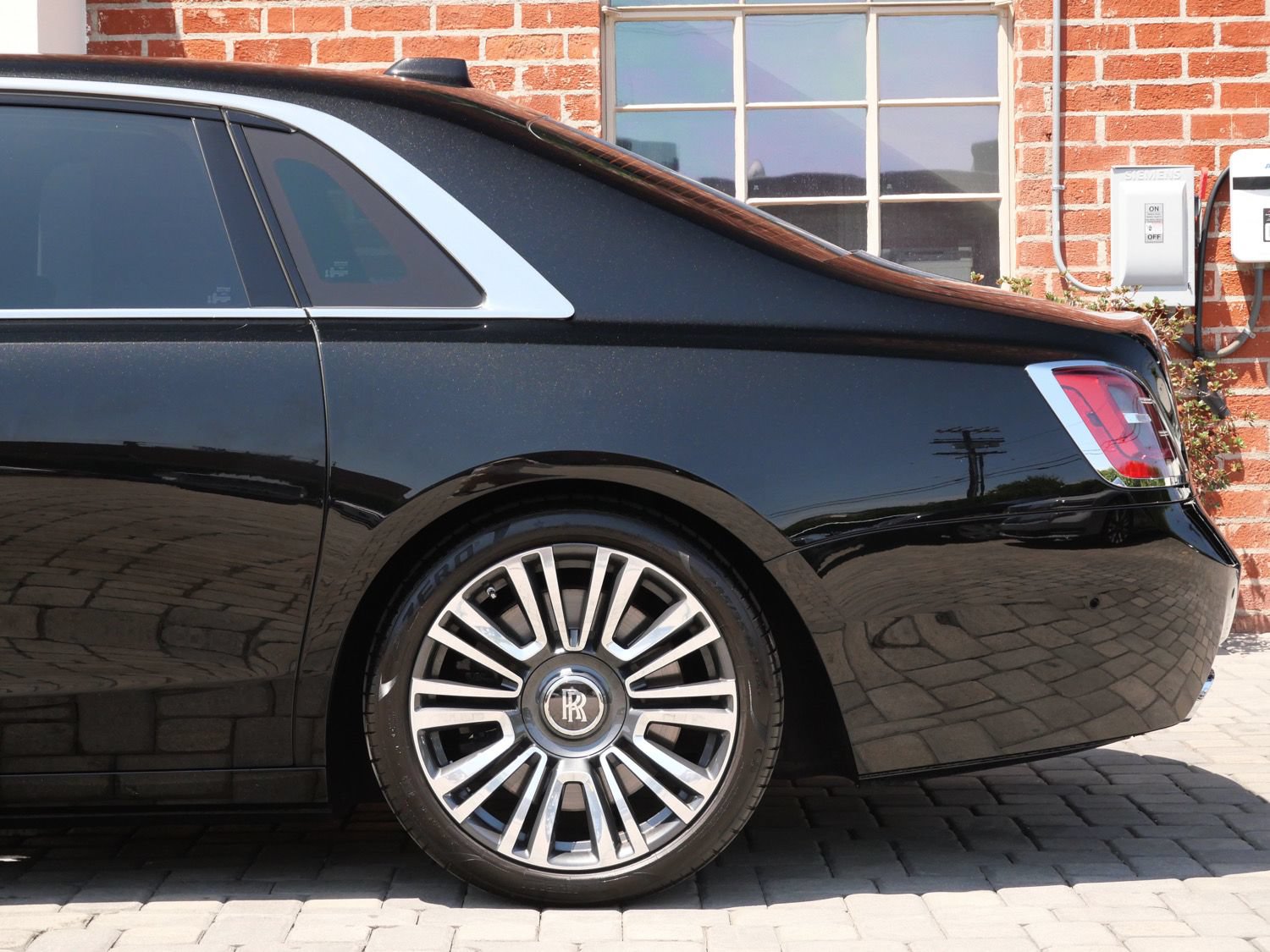 Certified 2021 Rolls-Royce Ghost AWD/4WD image 24