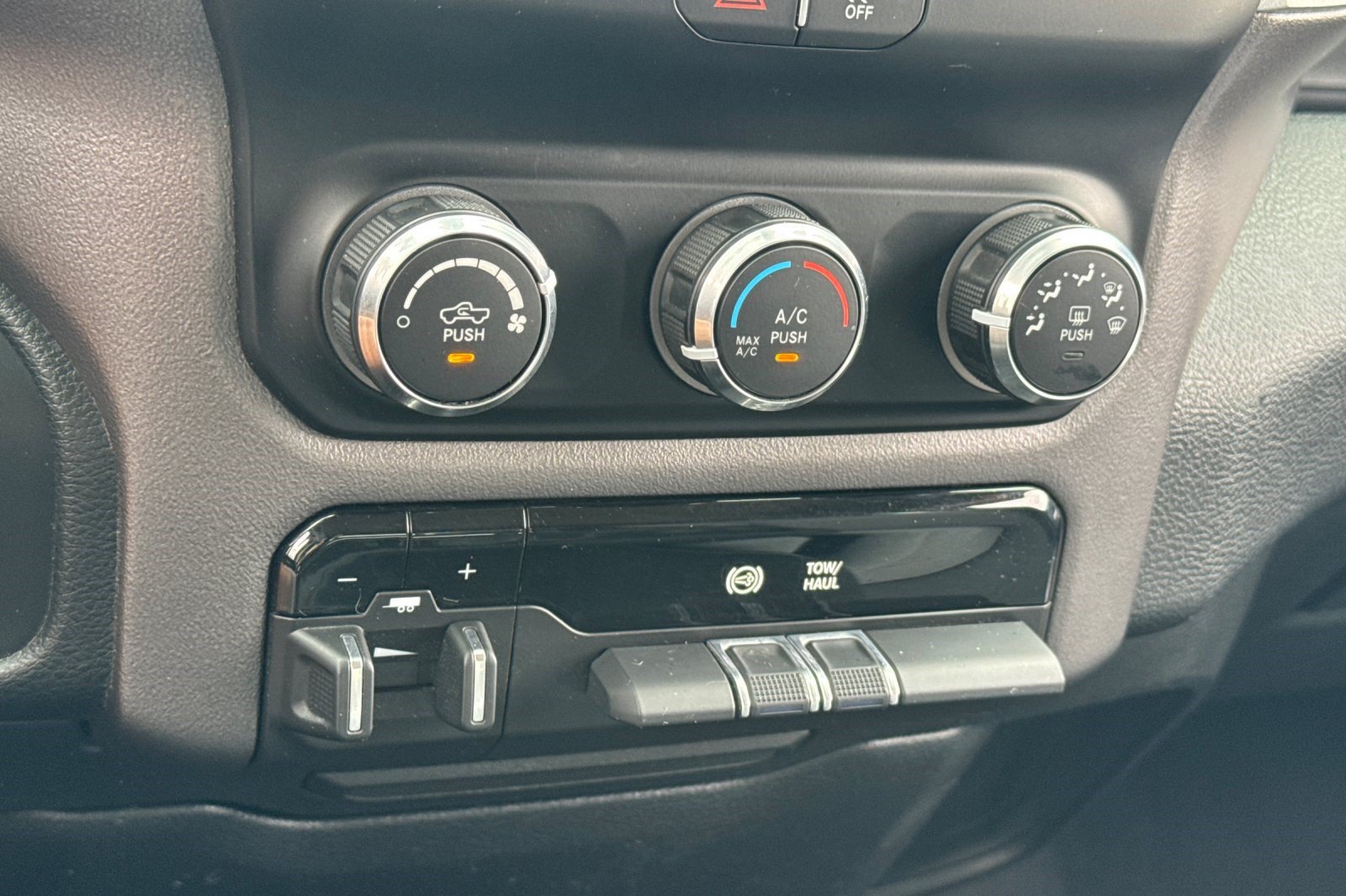 Used 2019 RAM 3500 Big Horn AWD/4WD image 19