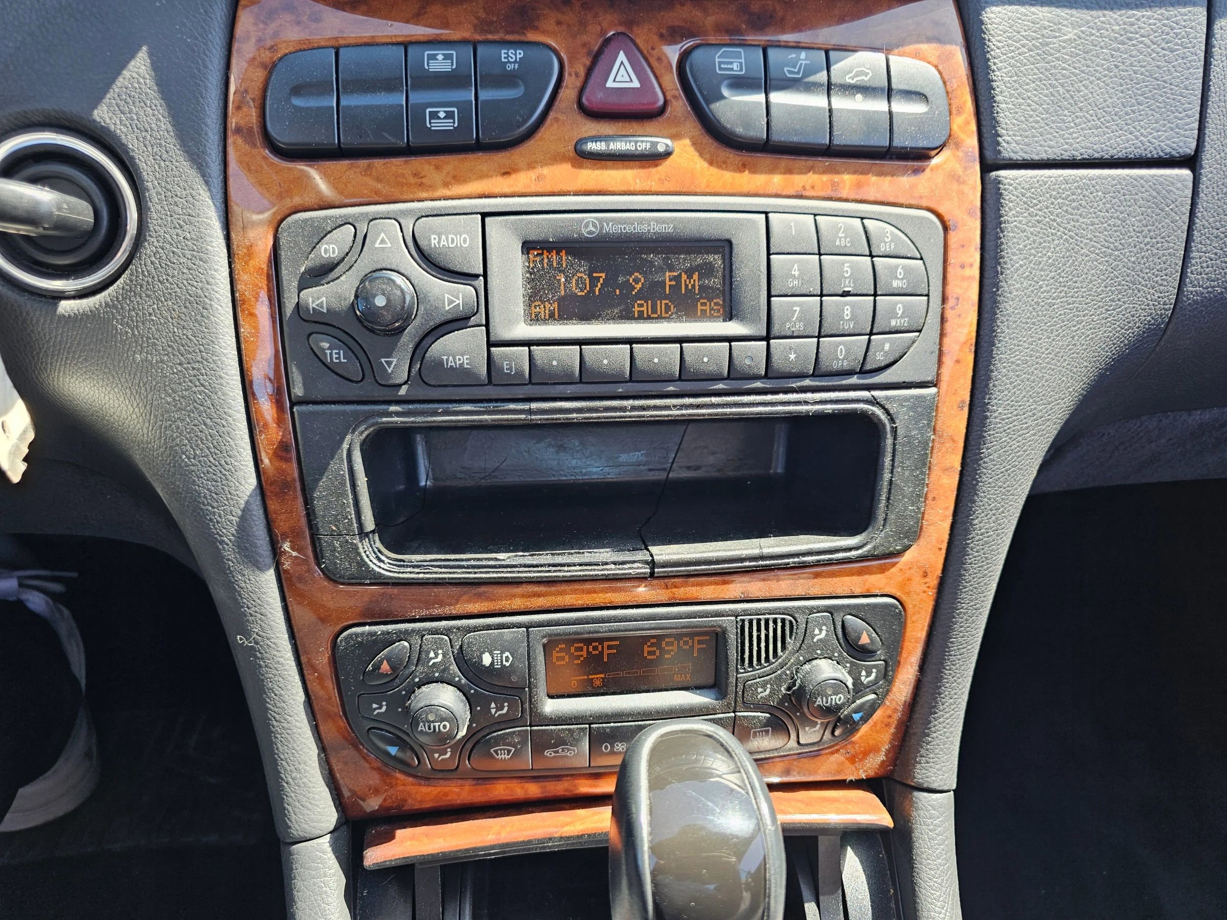 Used 2004 Mercedes-Benz CLK 500 Coupe image 10