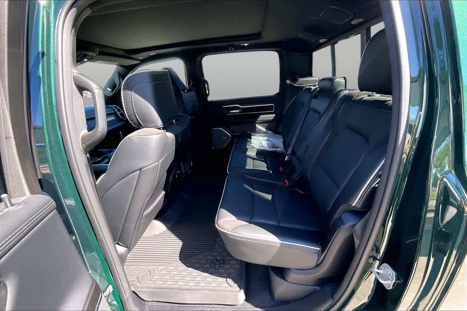 New 2027 RAM 1500 Laramie AWD/4WD image 21